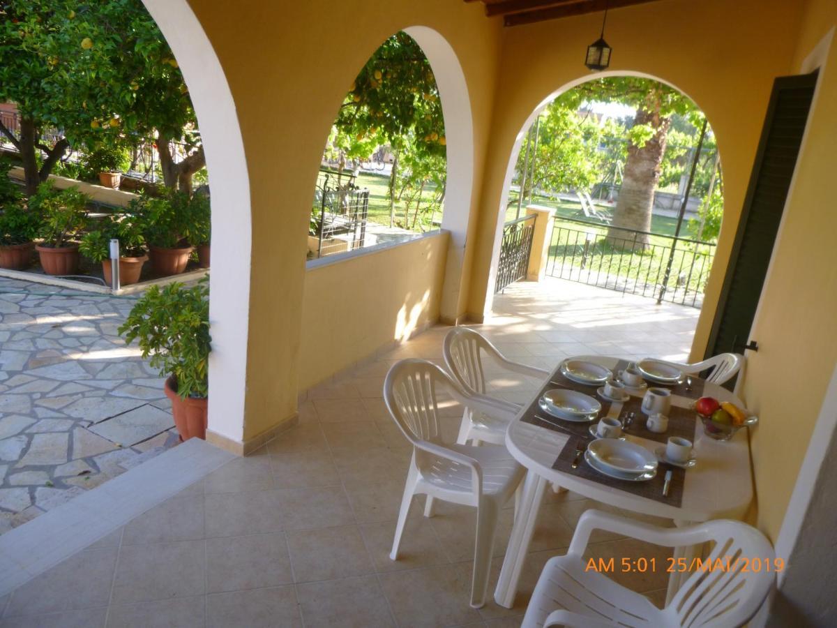 Bungalows Niki Acharavi  Exterior photo